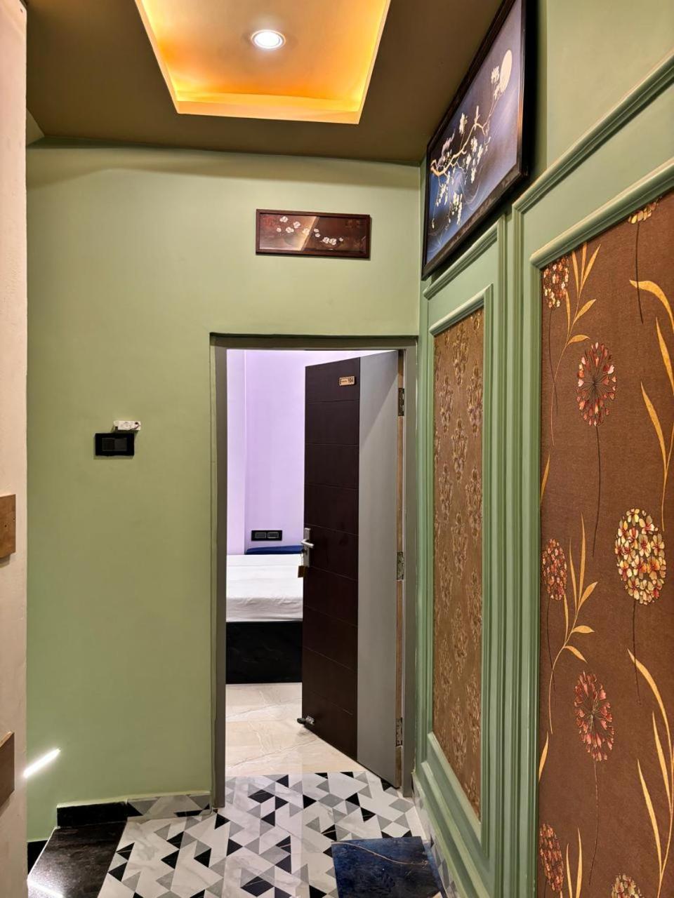 Holy City Inn Varanasi Dış mekan fotoğraf