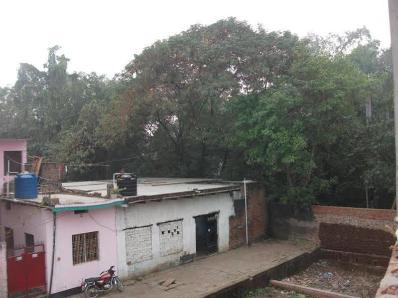 Holy City Inn Varanasi Dış mekan fotoğraf