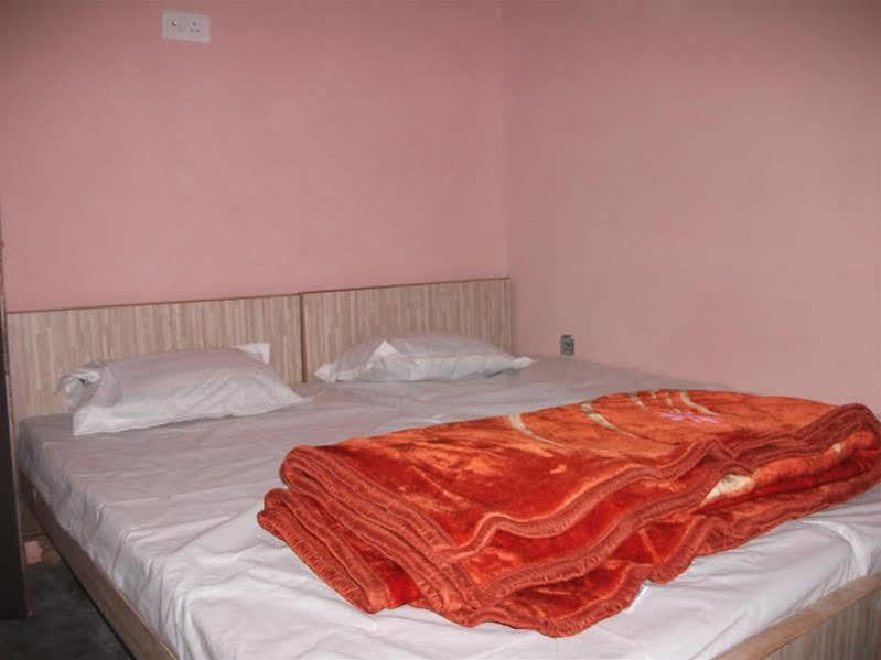 Holy City Inn Varanasi Dış mekan fotoğraf